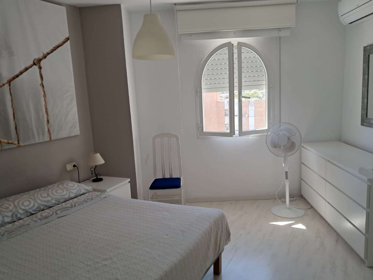 SE ALQUILA DE 1.10.26-30.06.27 BONITO APARTAMENTOCON VISTAS AL MAR EN CENTRO DE ARROYO DE LA MIEL