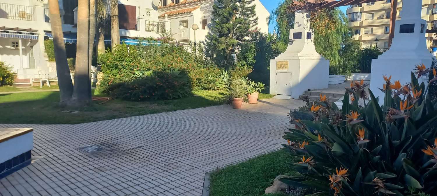 Pieni huoneisto myynnissä Zona Sohail (Fuengirola)
