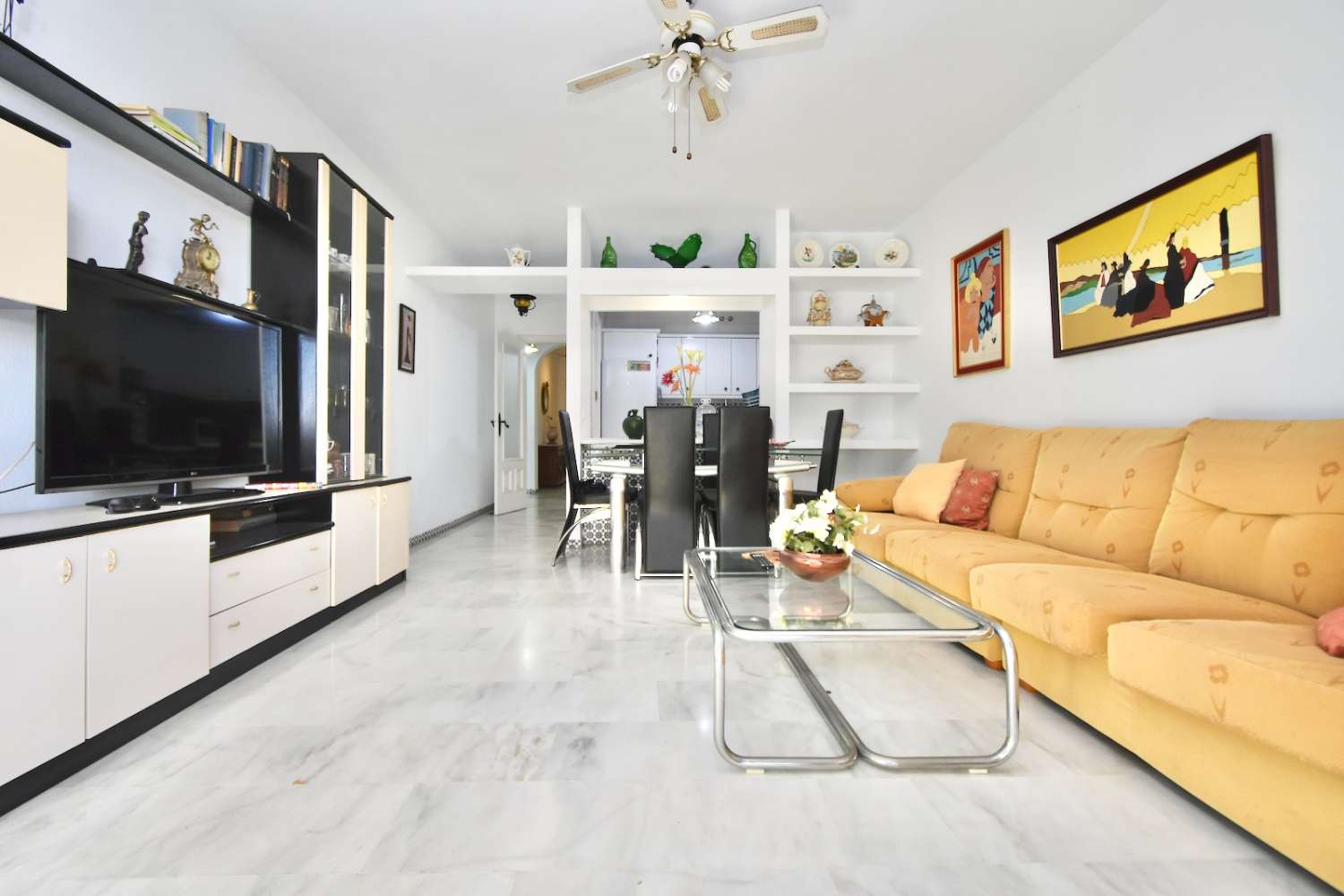 Pieni huoneisto myynnissä Zona Sohail (Fuengirola)