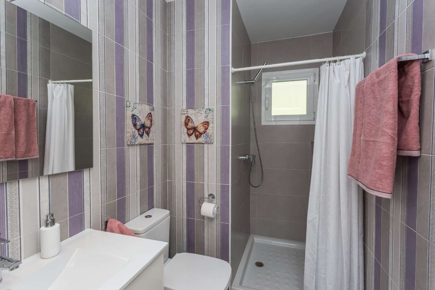 LÅNGTIDSUTHYRNING VACKER PARHUS I EL CHAPARRAL I MIJAS COSTA