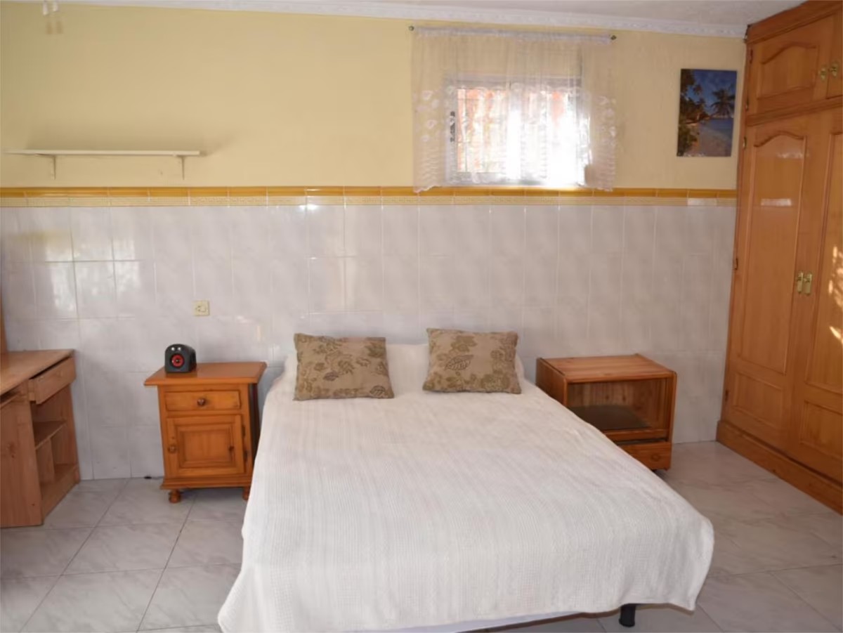 VILLA MED HAVSUTSIKT TILL SALU I MONTEALTO TILL OMBYGGNAD (BENALMADENA)