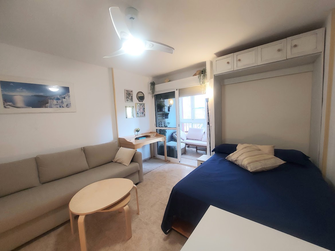 À LOUER DU 01/09/2026 AU 30/06/2027 BEL STUDIO À ARROYO DE LA MIEL (BÉNALDADENA)