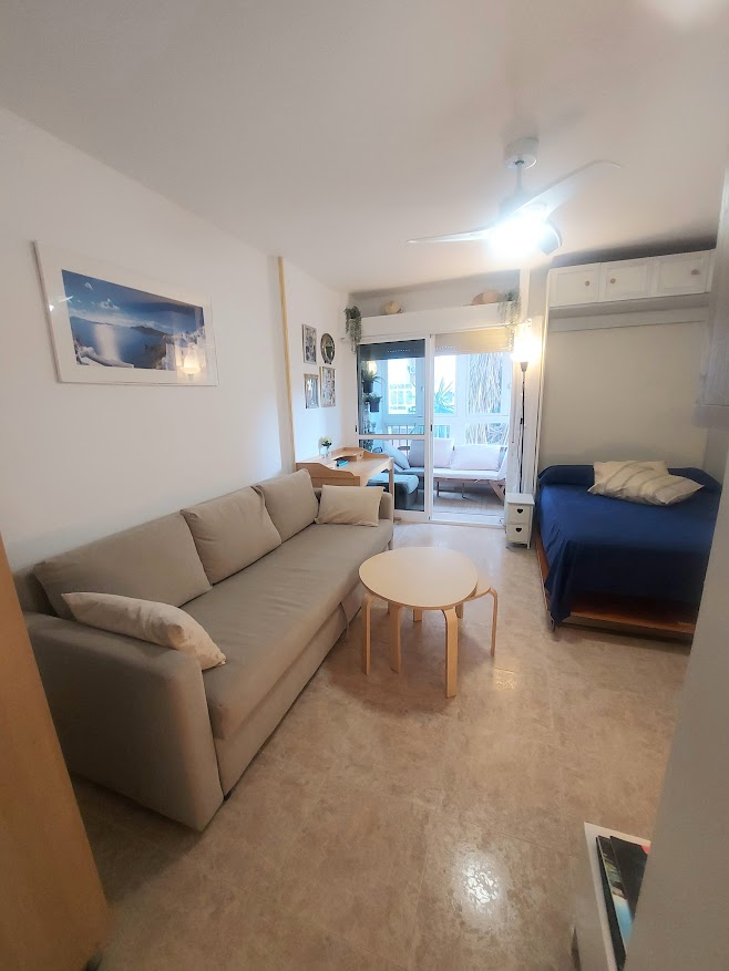 À LOUER DU 01/09/2026 AU 30/06/2027 BEL STUDIO À ARROYO DE LA MIEL (BÉNALDADENA)