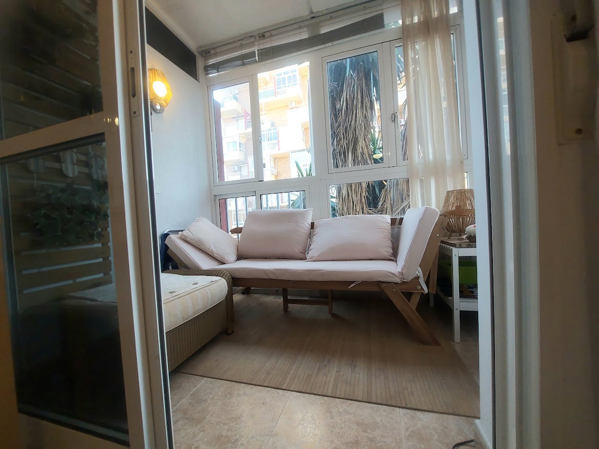 À LOUER DU 01/09/2026 AU 30/06/2027 BEL STUDIO À ARROYO DE LA MIEL (BÉNALDADENA)