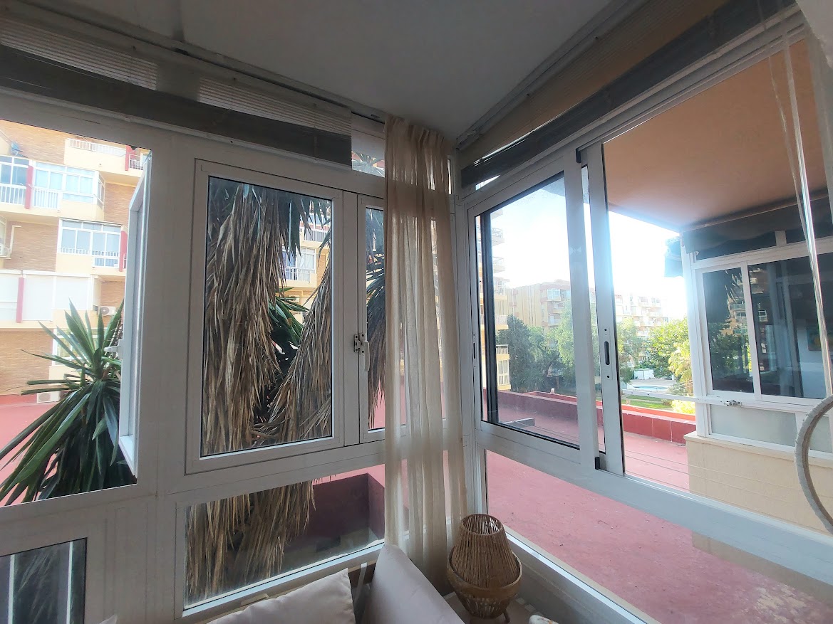 À LOUER DU 01/09/2026 AU 30/06/2027 BEL STUDIO À ARROYO DE LA MIEL (BÉNALDADENA)