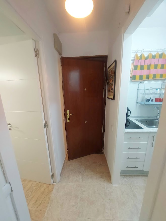 À LOUER DU 01/09/2026 AU 30/06/2027 BEL STUDIO À ARROYO DE LA MIEL (BÉNALDADENA)