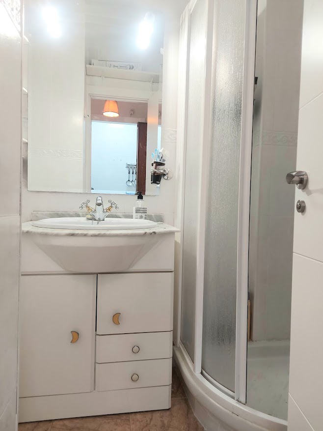 À LOUER DU 01/09/2026 AU 30/06/2027 BEL STUDIO À ARROYO DE LA MIEL (BÉNALDADENA)