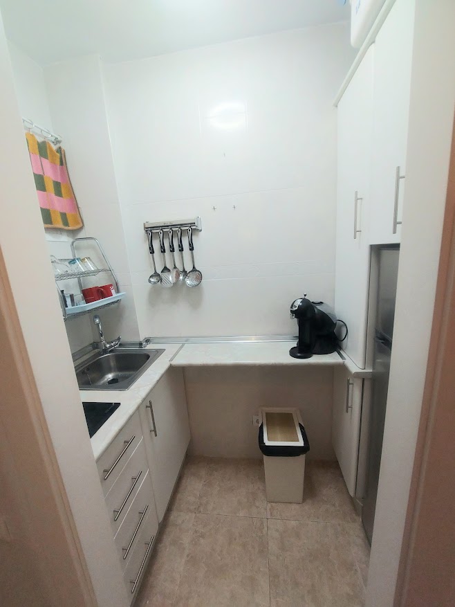 À LOUER DU 01/09/2026 AU 30/06/2027 BEL STUDIO À ARROYO DE LA MIEL (BÉNALDADENA)