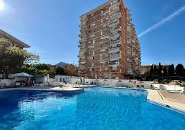 DEN HYRS NU UT PÅ LÅNG SIKT. VACKER LÄGENHET MED HAVSUTSIKT I ARROYO DE LA MIEL (BENALMADENA)