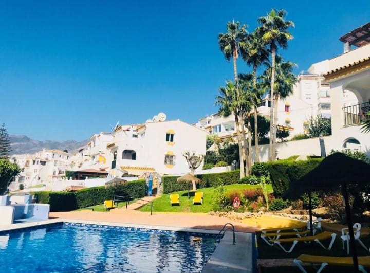 VUOKRATTAVISSA 4.3.26–30.6.26 JA 01.09.2026–30.06.2027 KAUNIS ASUNTO BENALMADENASSA