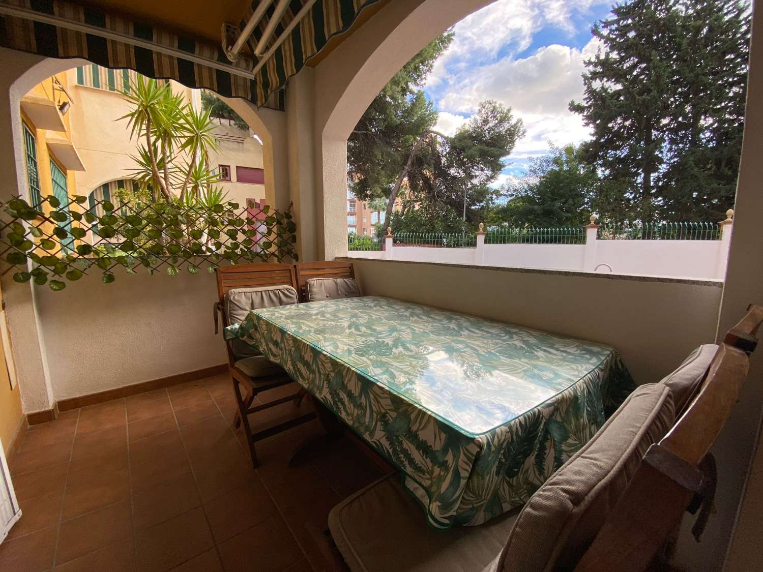 Petit Appartement saisonnière à Solymar - Puerto Marina (Benalmádena)