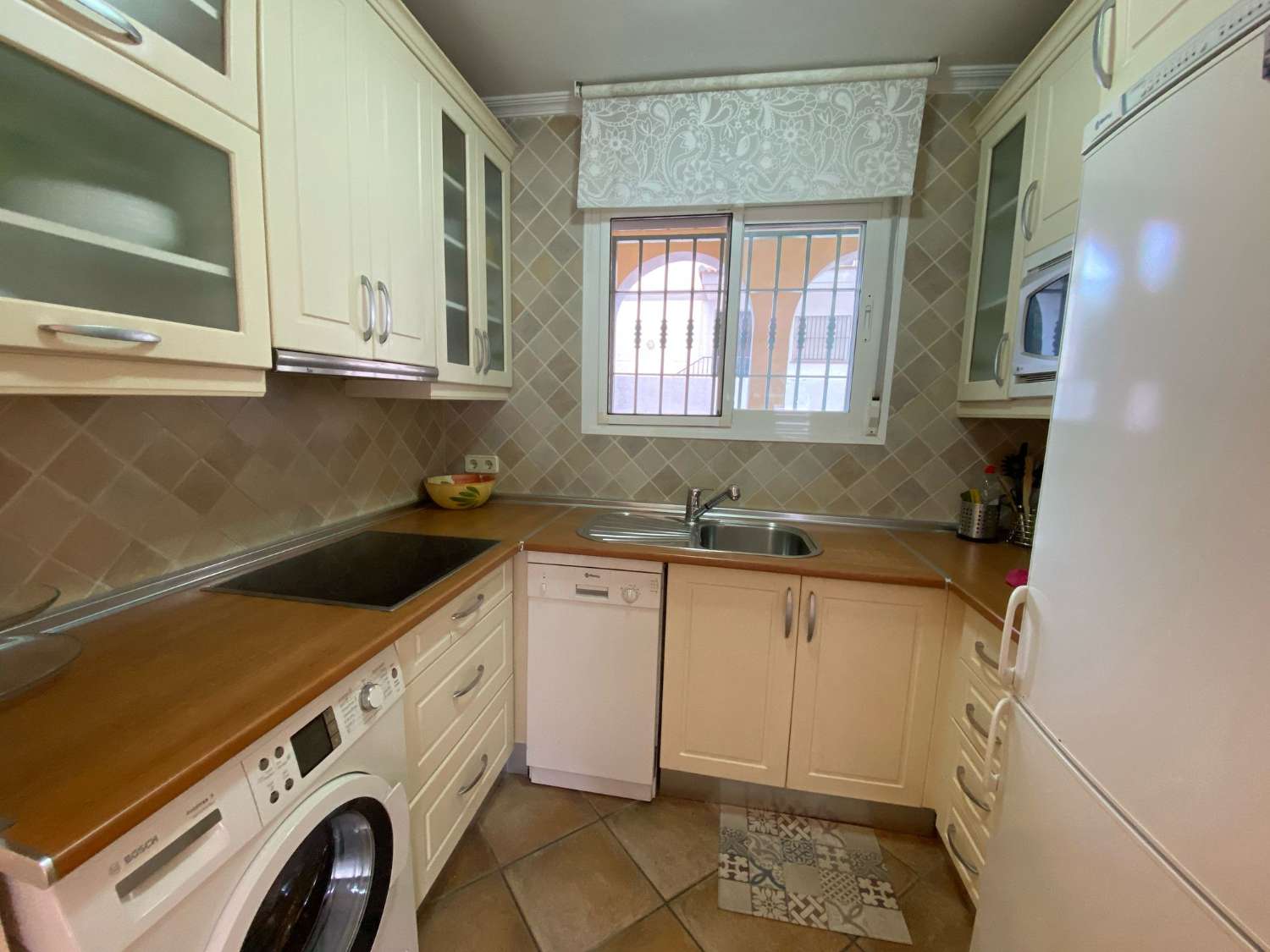 Petit Appartement saisonnière à Solymar - Puerto Marina (Benalmádena)