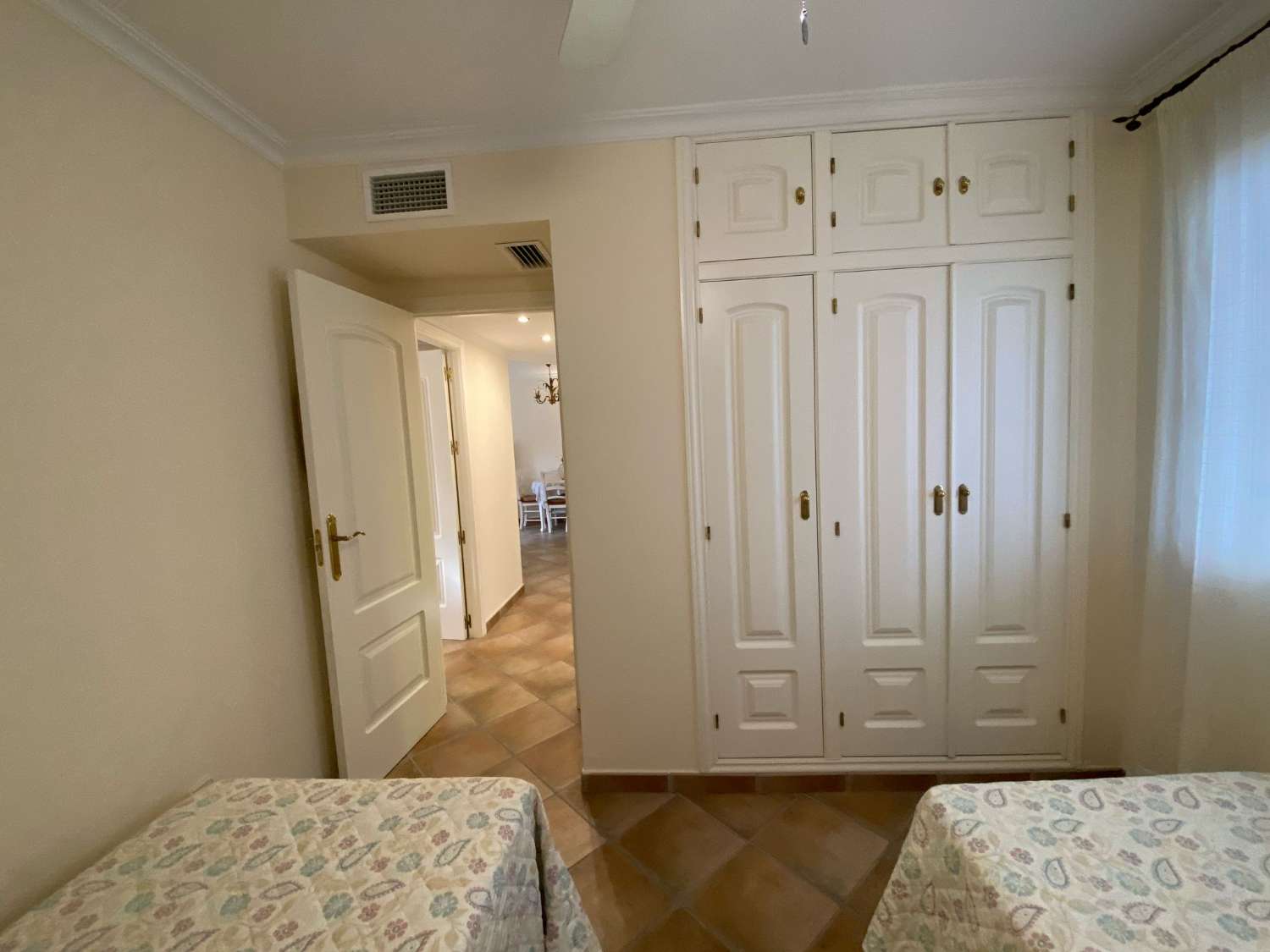 Petit Appartement saisonnière à Solymar - Puerto Marina (Benalmádena)