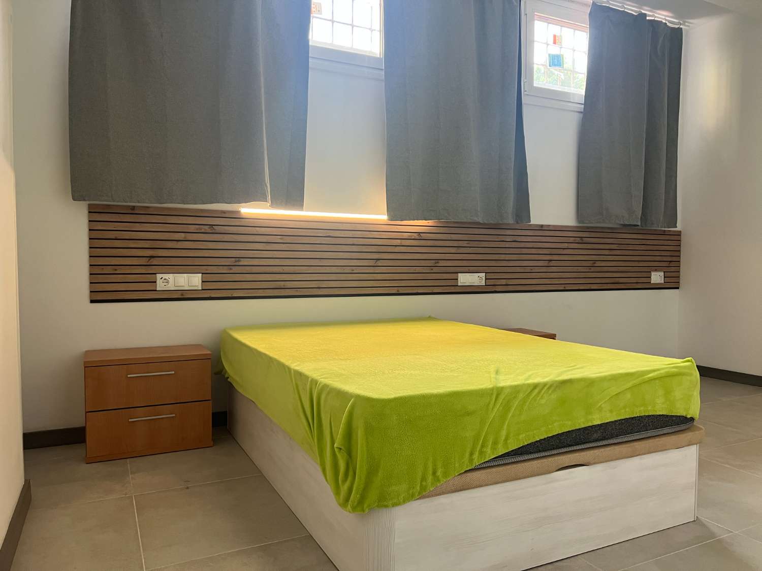 Petit Appartement saisonnière à Solymar - Puerto Marina (Benalmádena)