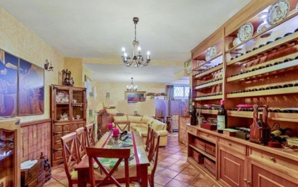 SE VENDE MAGNIFICO CHALET INDEPENDIENTE EN BENALMADENA