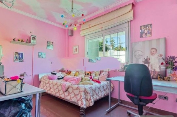 SE VENDE MAGNIFICO CHALET INDEPENDIENTE EN BENALMADENA