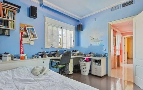 SE VENDE MAGNIFICO CHALET INDEPENDIENTE EN BENALMADENA