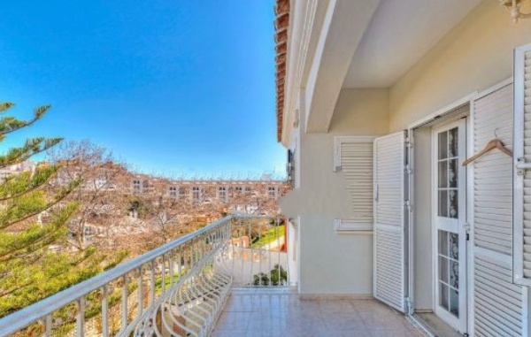 SE VENDE MAGNIFICO CHALET INDEPENDIENTE EN BENALMADENA