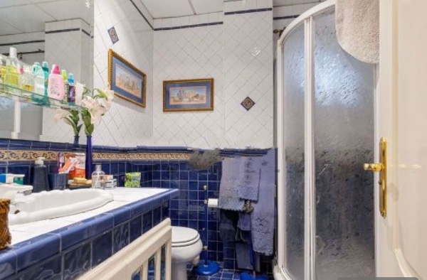 SE VENDE MAGNIFICO CHALET INDEPENDIENTE EN BENALMADENA