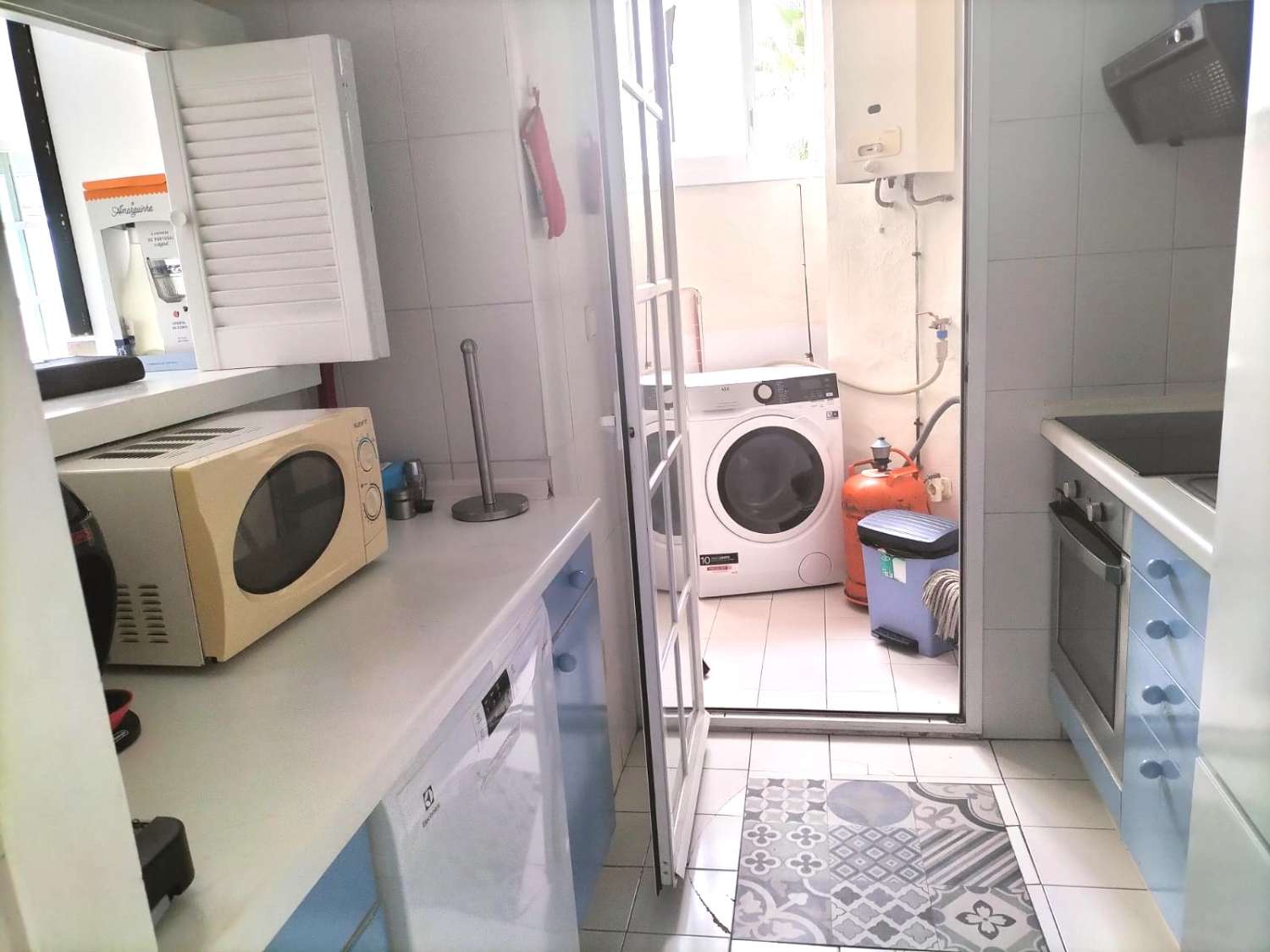 Petit Appartement saisonnière à Solymar - Puerto Marina (Benalmádena)