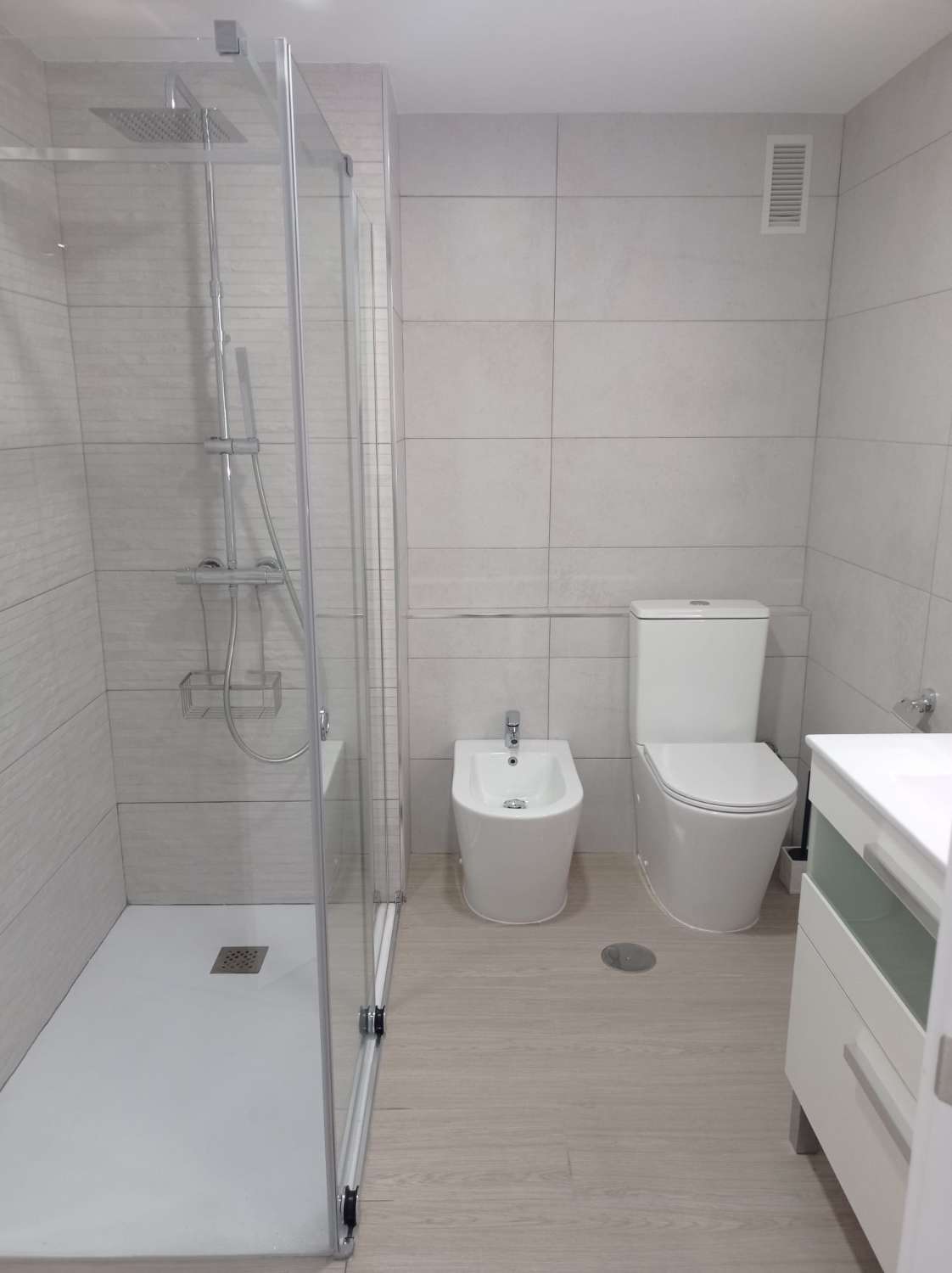 Petit Appartement saisonnière à Solymar - Puerto Marina (Benalmádena)