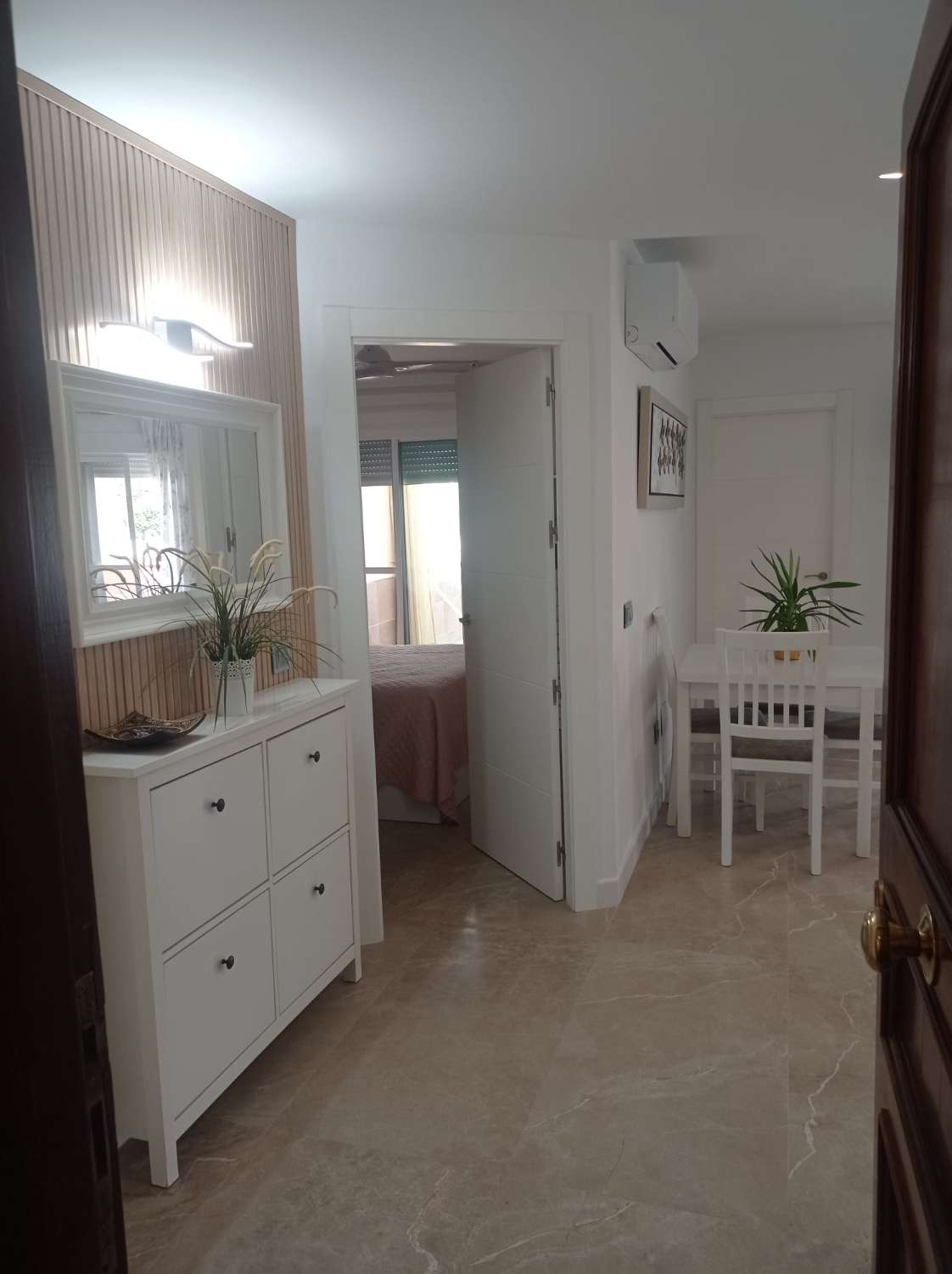 IN AFFITTO DAL 1.12.26 AL 28.2.27 BEL APPARTAMENTO A PUERTO MARINA (BENALMADENA)