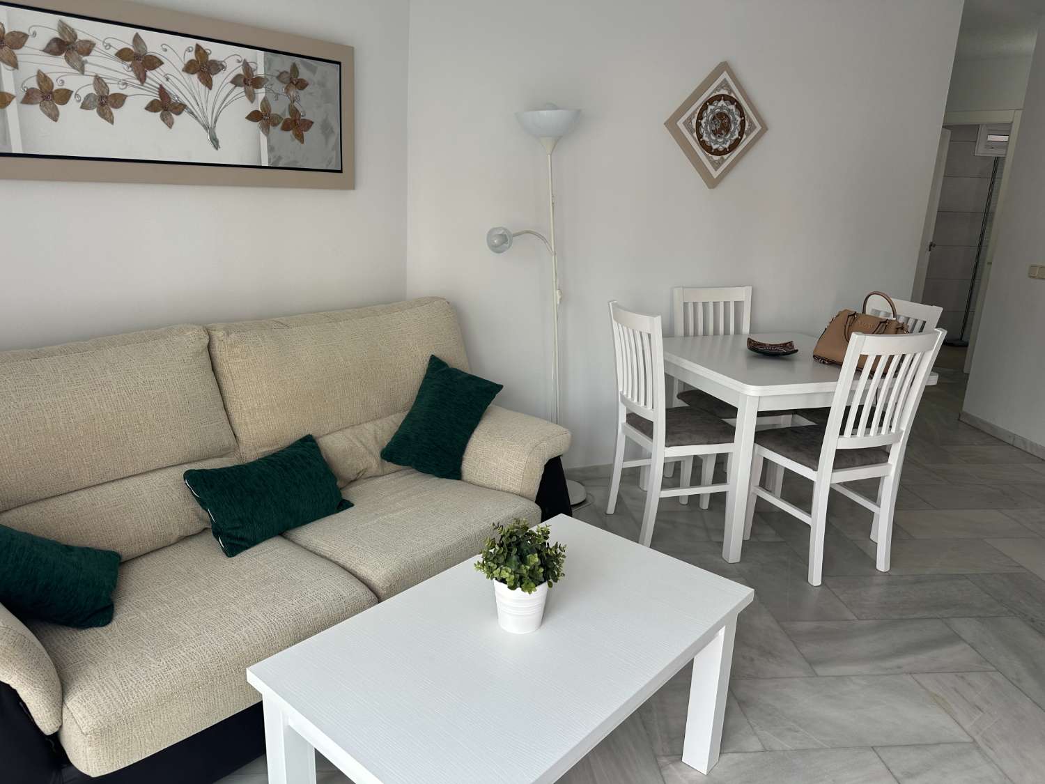 Petit Appartement saisonnière à Solymar - Puerto Marina (Benalmádena)