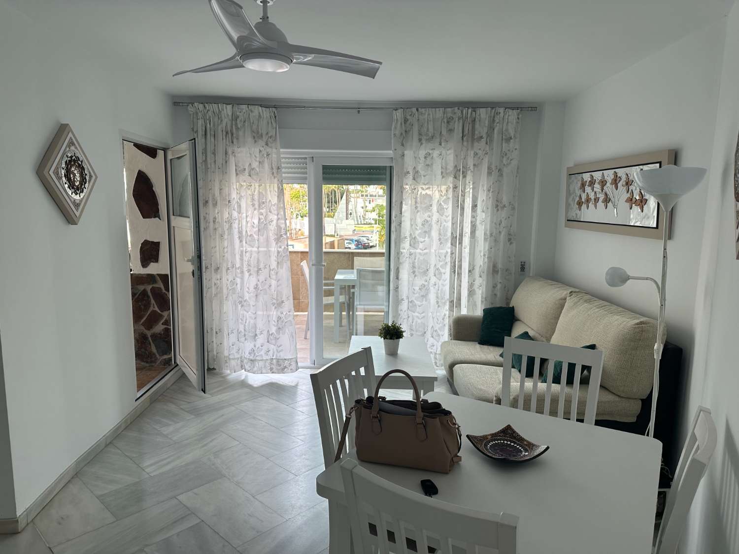 Petit Appartement saisonnière à Solymar - Puerto Marina (Benalmádena)