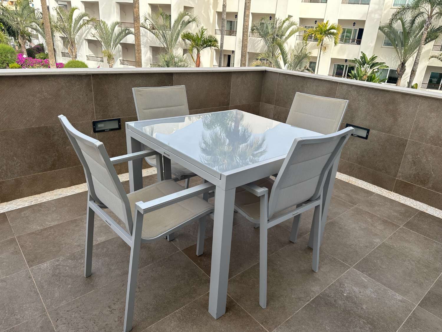 Petit Appartement saisonnière à Solymar - Puerto Marina (Benalmádena)