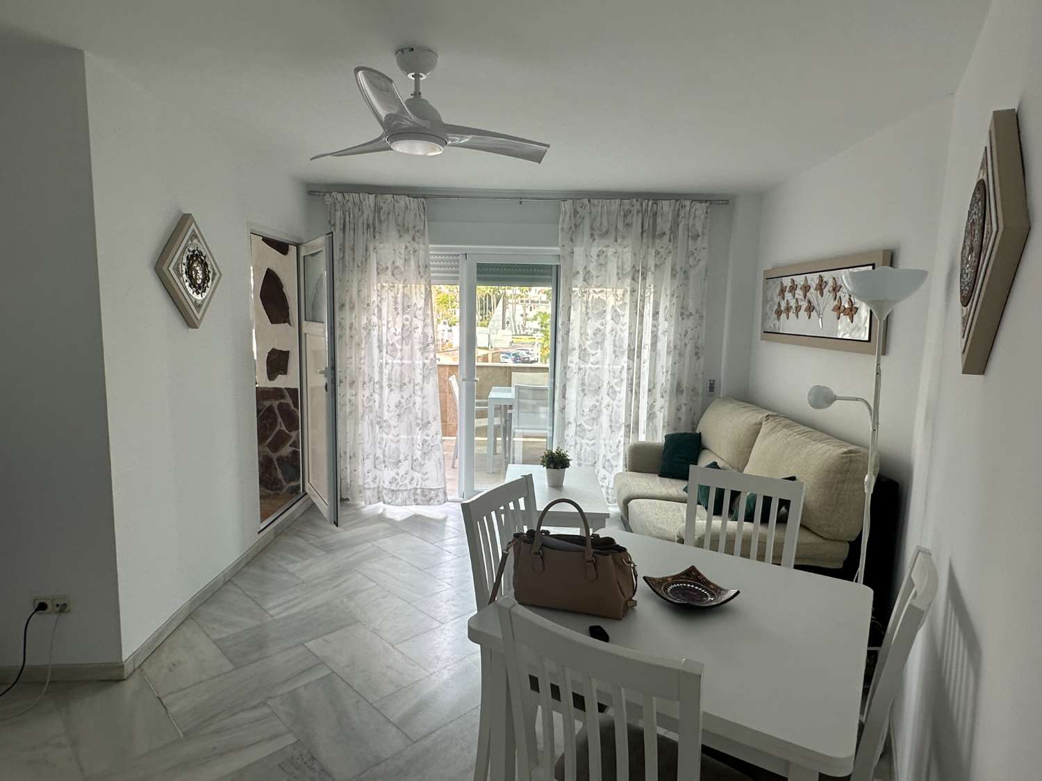 Petit Appartement saisonnière à Solymar - Puerto Marina (Benalmádena)