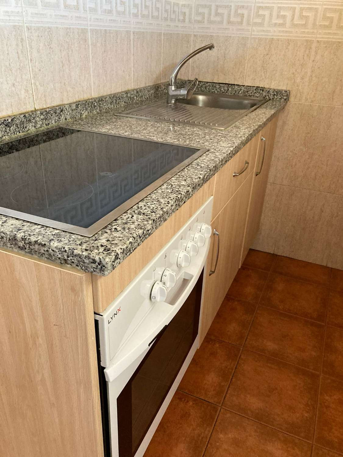 Pieni huoneisto kausiluonteinen Fuengirola