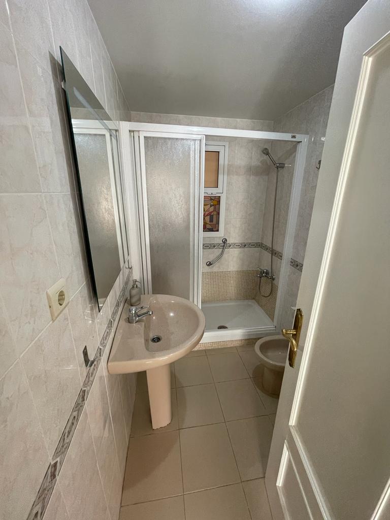 Pieni huoneisto kausiluonteinen Fuengirola