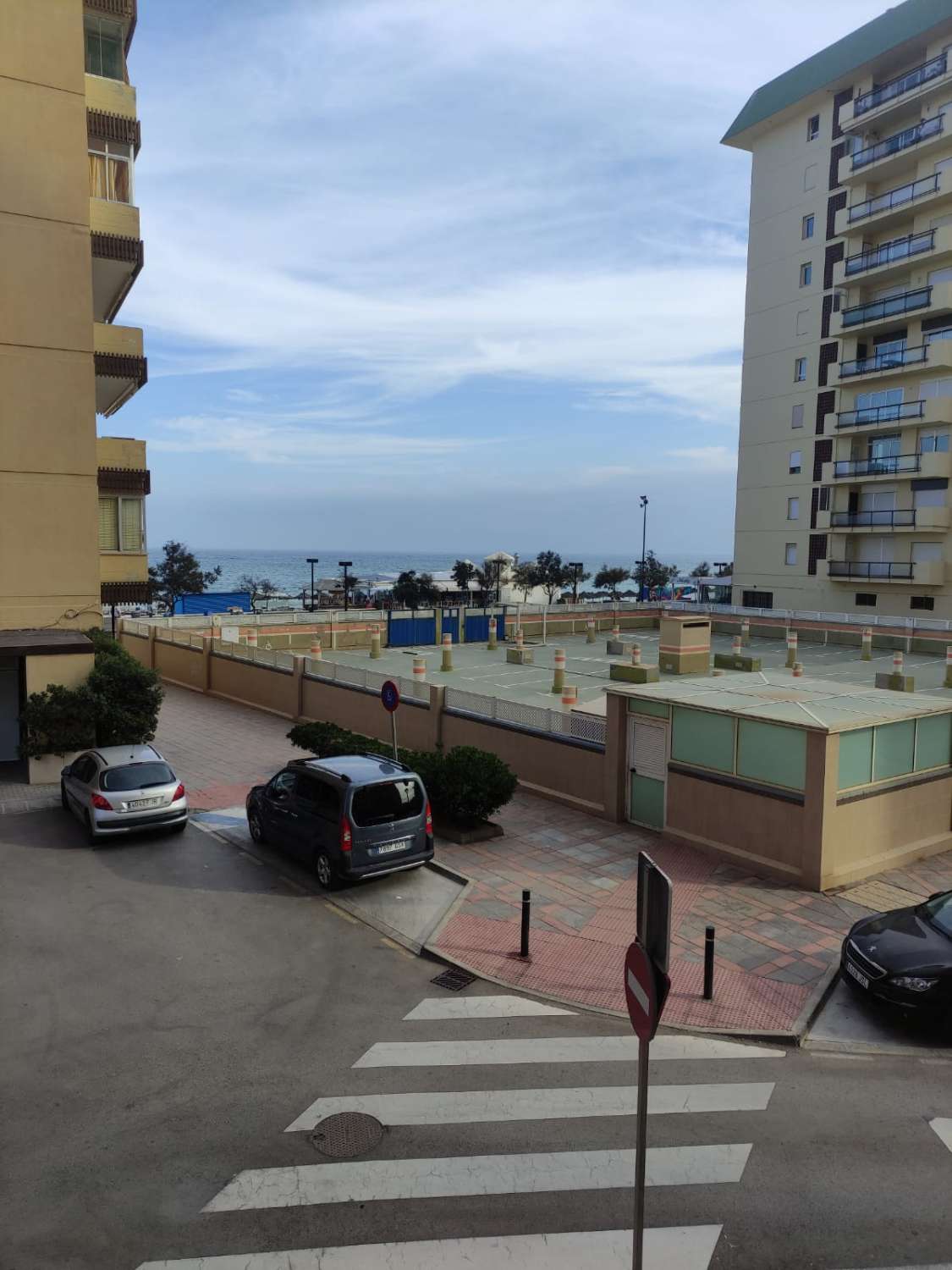 Pieni huoneisto kausiluonteinen Zona Puerto Deportivo (Fuengirola)