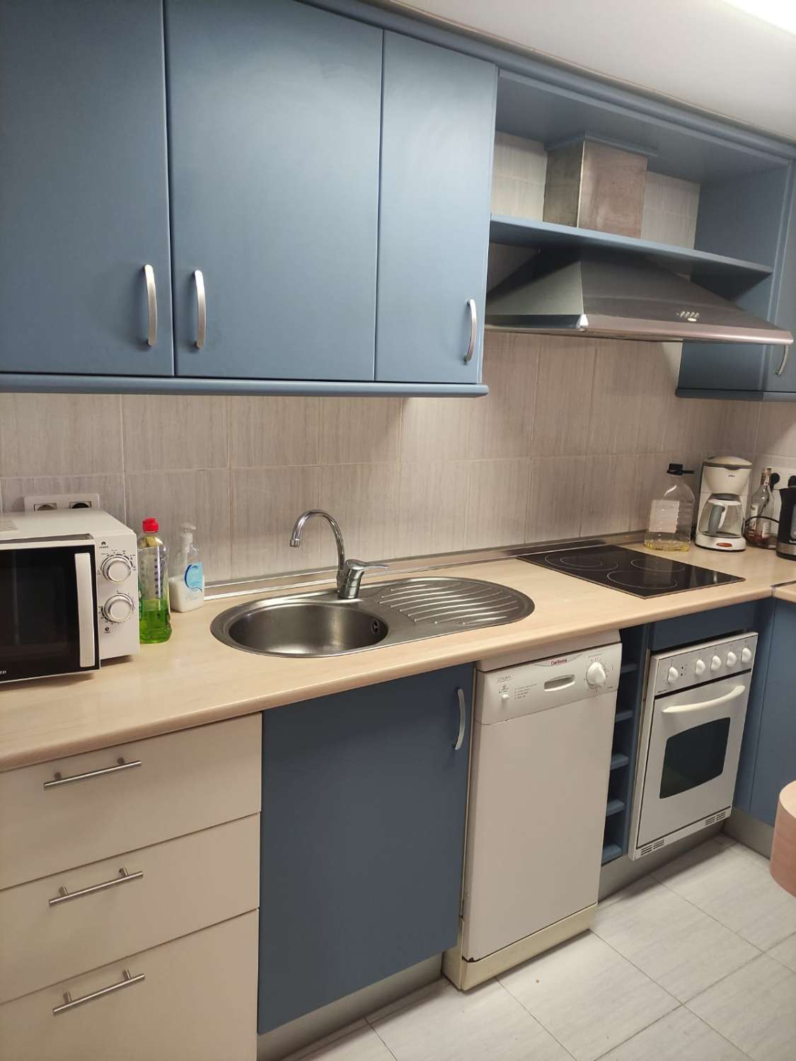 Pieni huoneisto kausiluonteinen Zona Puerto Deportivo (Fuengirola)