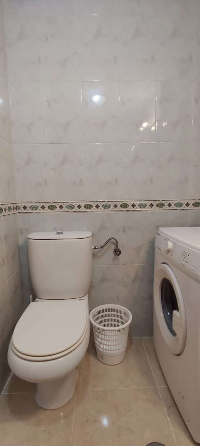 Pieni huoneisto kausiluonteinen Fuengirola