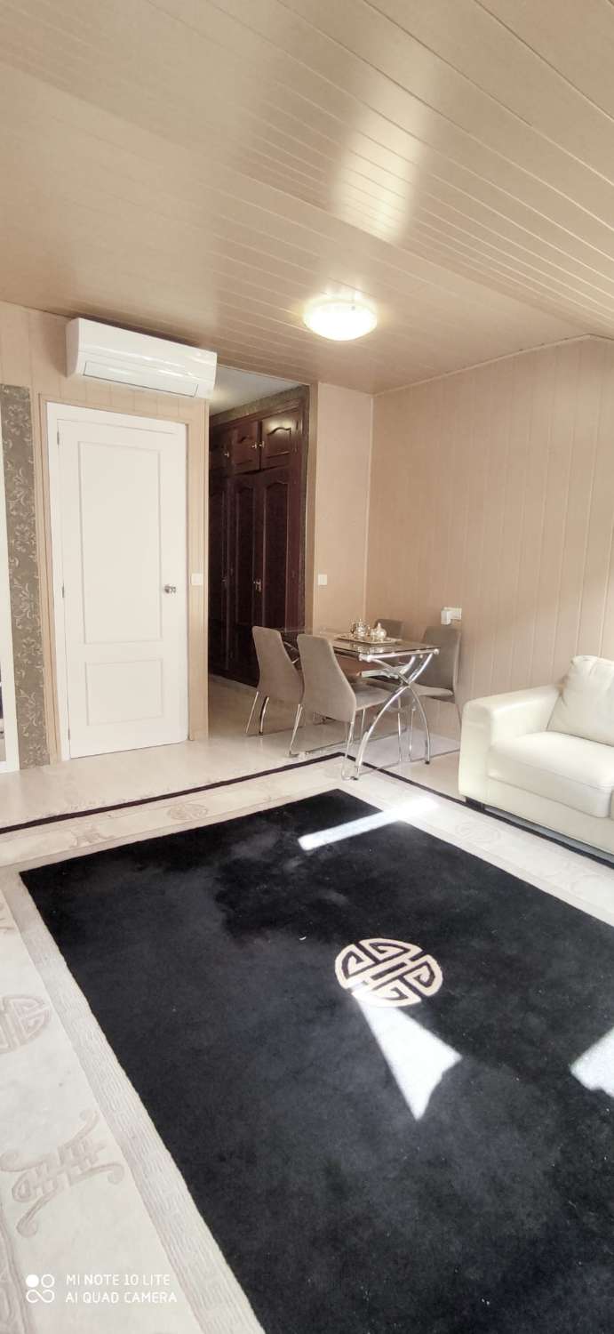 Pieni huoneisto kausiluonteinen Fuengirola