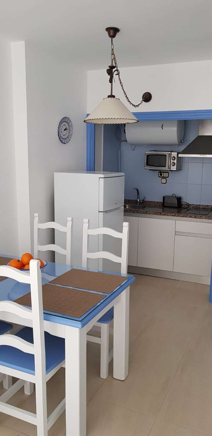 Vuokrattavana 01.09.2026 - 30.06.2027 Kaunis asunto merinäköaloilla Fuengirolan rannan ensimmäisellä linjalla