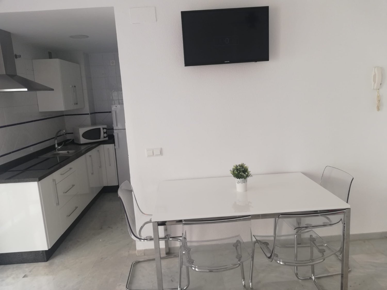 Vuokrattavissa 15.09.2026–30.06.2027 Nice Studio 50 metrin päässä rannasta Fuengirolassa