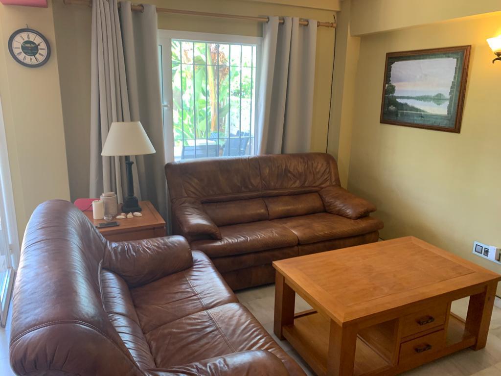 Vuokrattavissa 01.09.2026–30.06.2027 kaunis asunto Fuengirolan rannan ensimmäisellä linjalla.