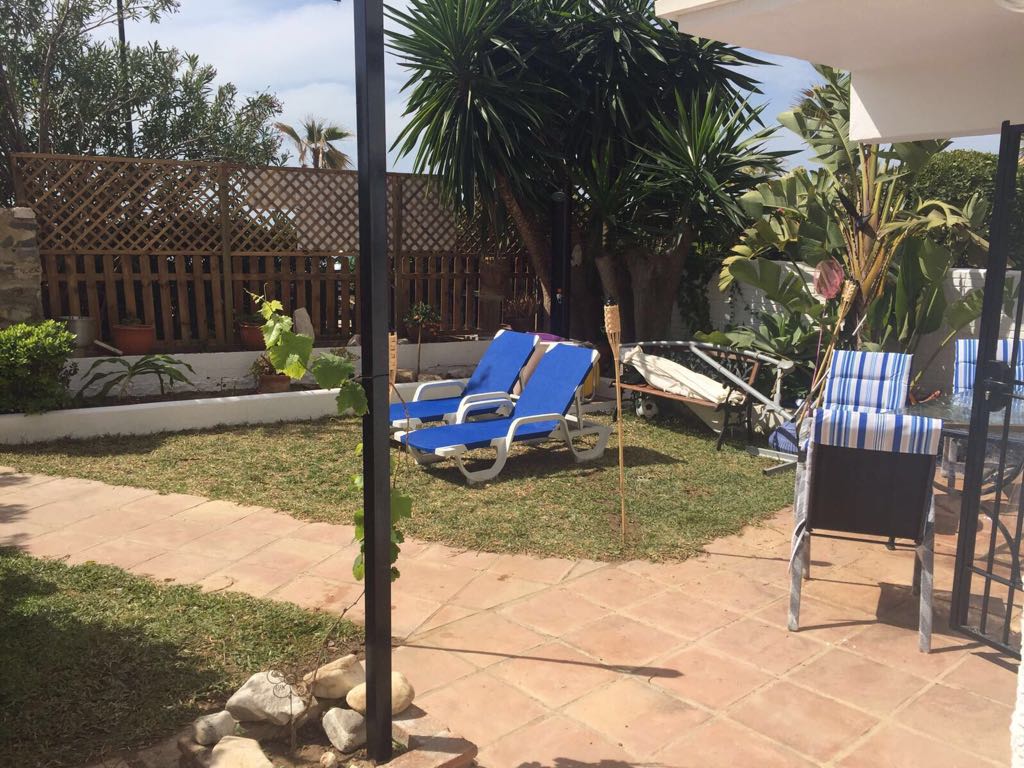 Vuokrattavissa 01.09.2026–30.06.2027 kaunis asunto Fuengirolan rannan ensimmäisellä linjalla.