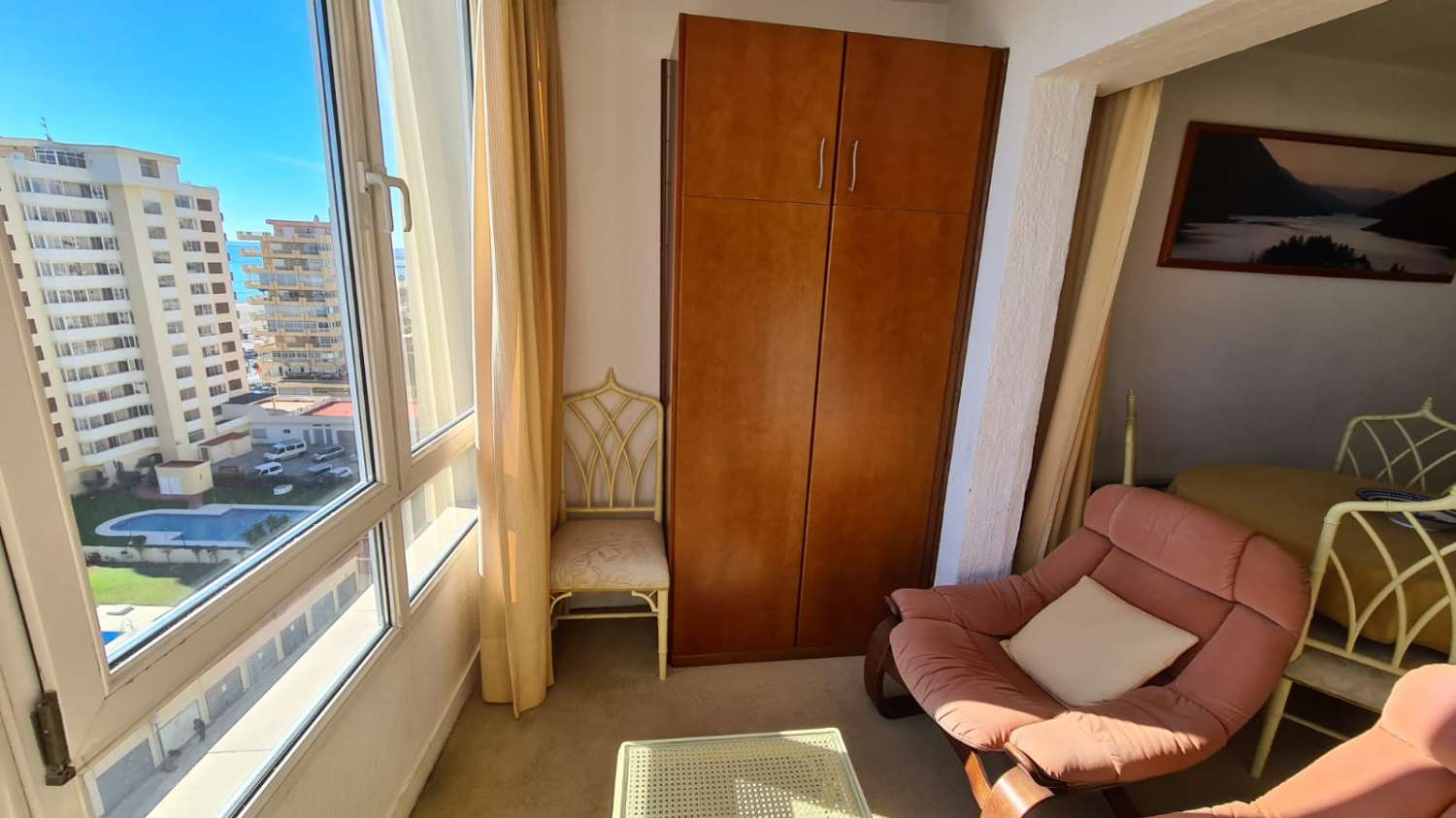 Vuokrattavissa 1.9.26–30.6.27 Mukava yksiö, jossa on merinäkymät 1st Line -rannalla Los Boliches Fuengirolassa