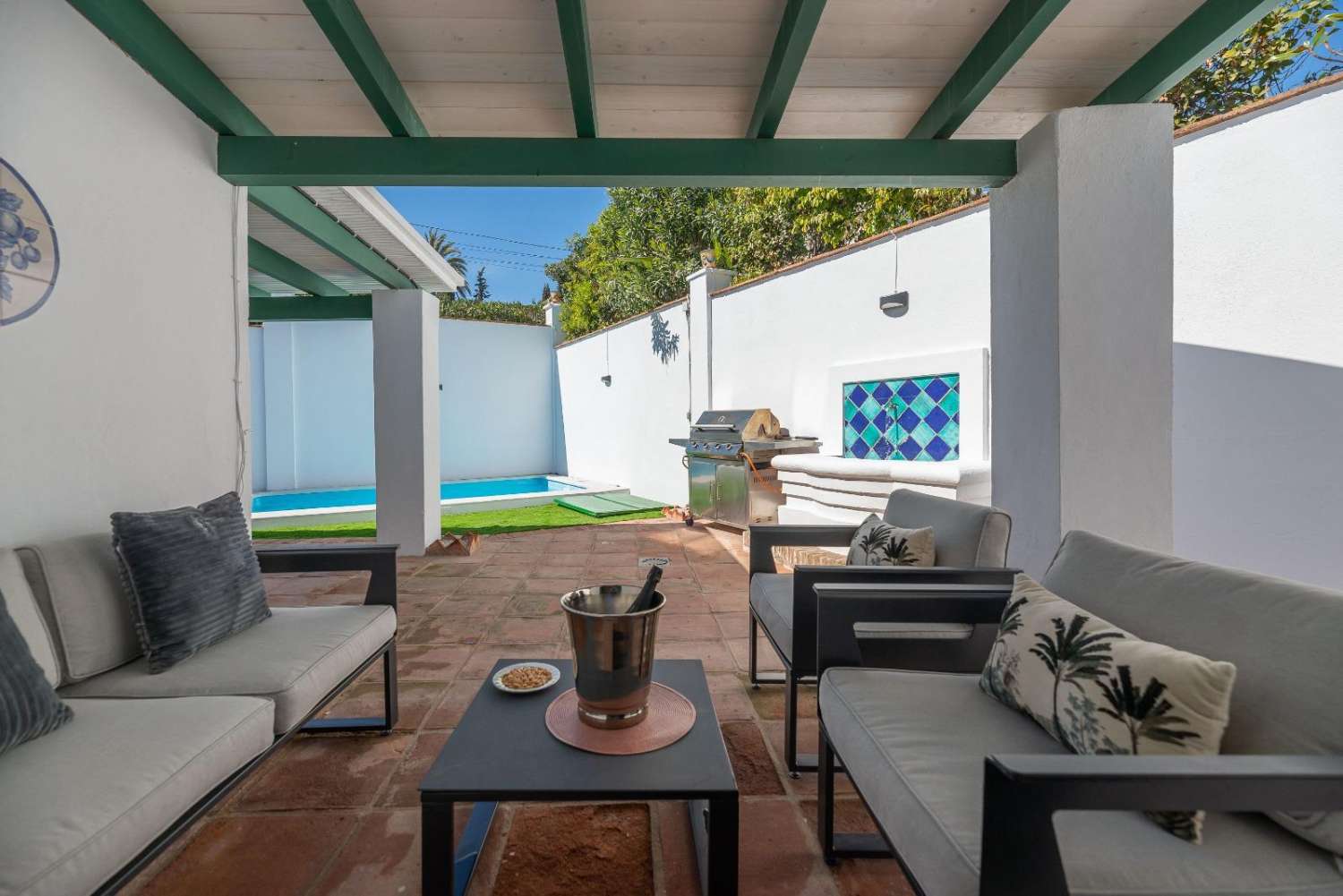 PRACHTIGE VILLA TE KOOP IN NUEVA ANDALUSIË (MARBELLA)