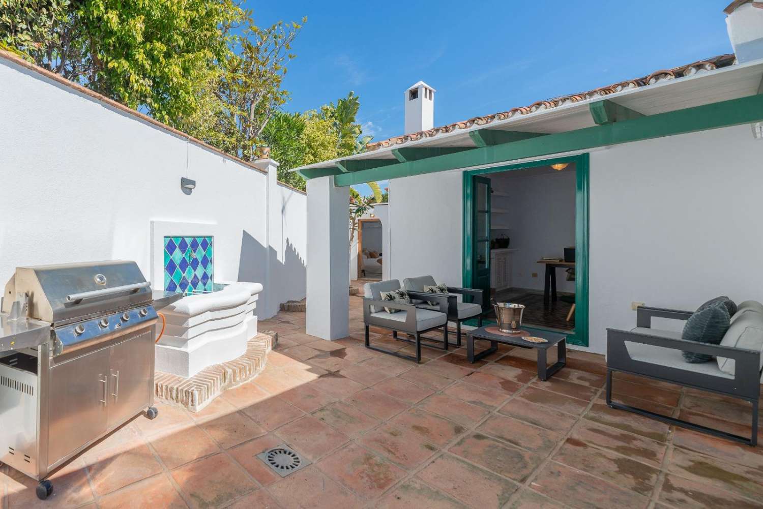 PRACHTIGE VILLA TE KOOP IN NUEVA ANDALUSIË (MARBELLA)