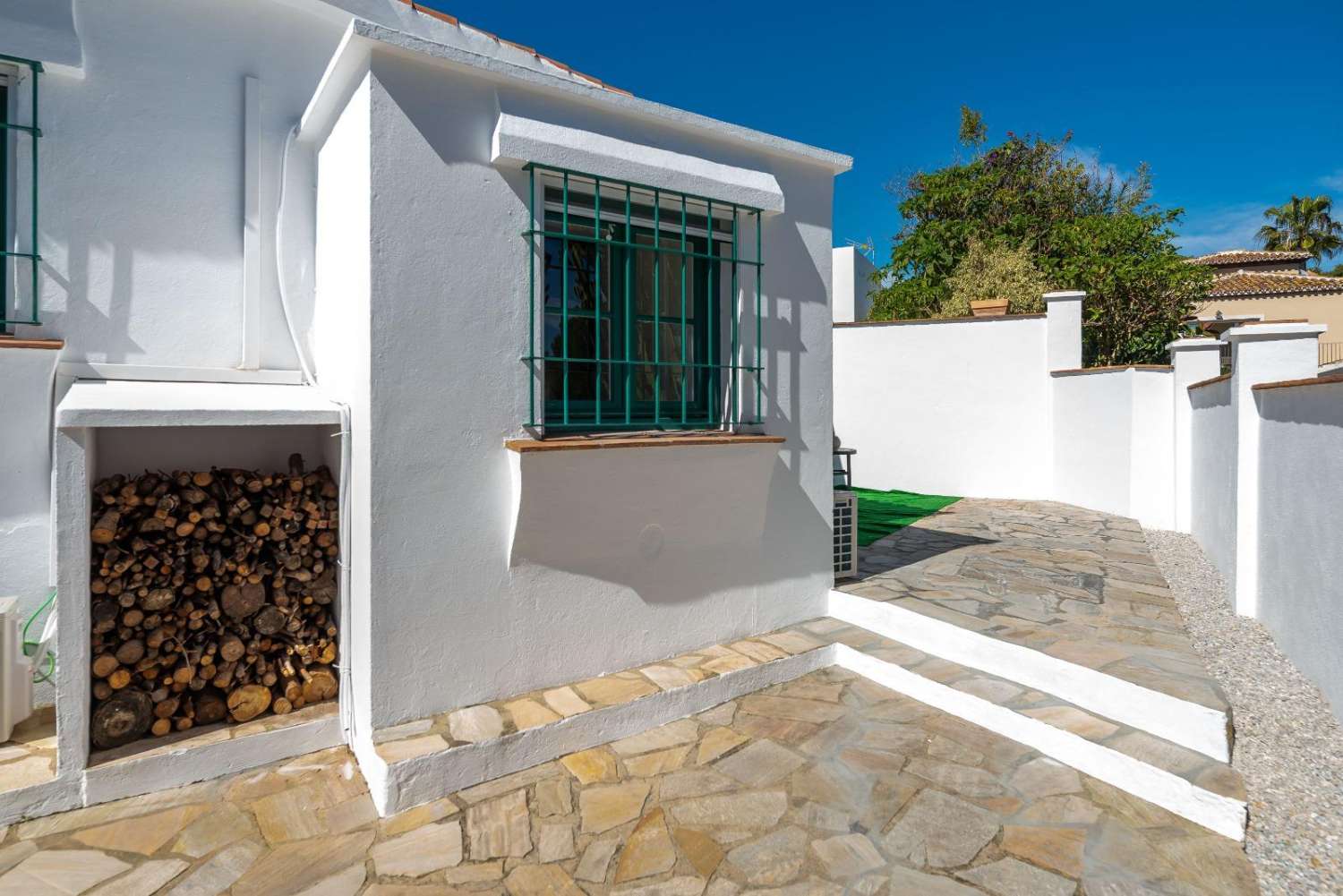 PRACHTIGE VILLA TE KOOP IN NUEVA ANDALUSIË (MARBELLA)