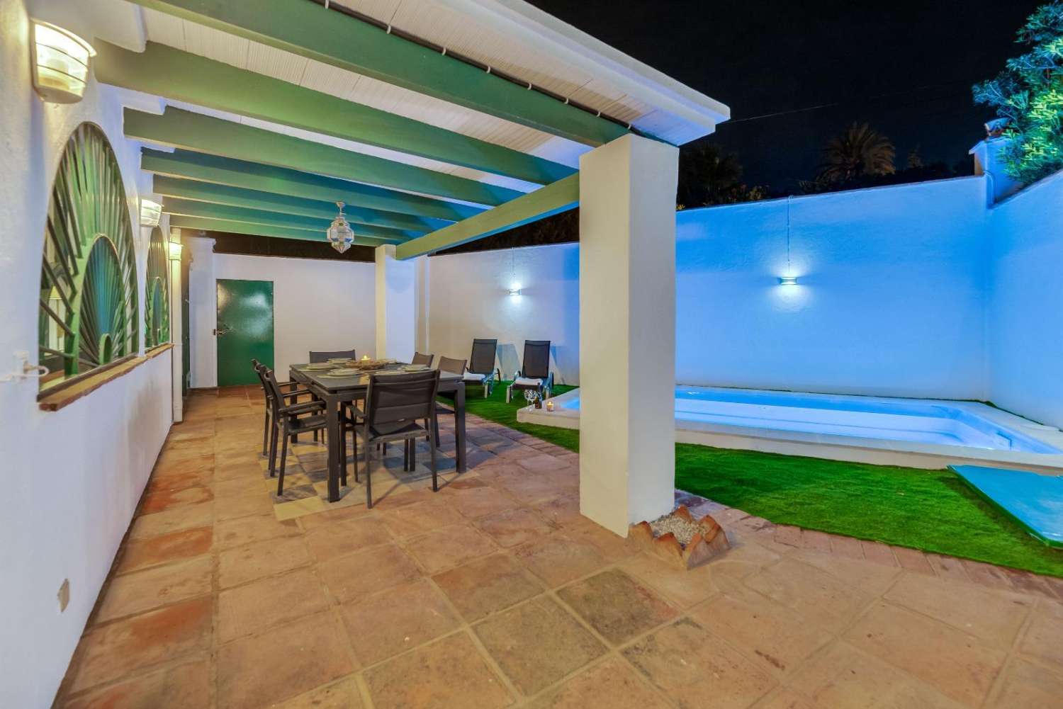 PRACHTIGE VILLA TE KOOP IN NUEVA ANDALUSIË (MARBELLA)