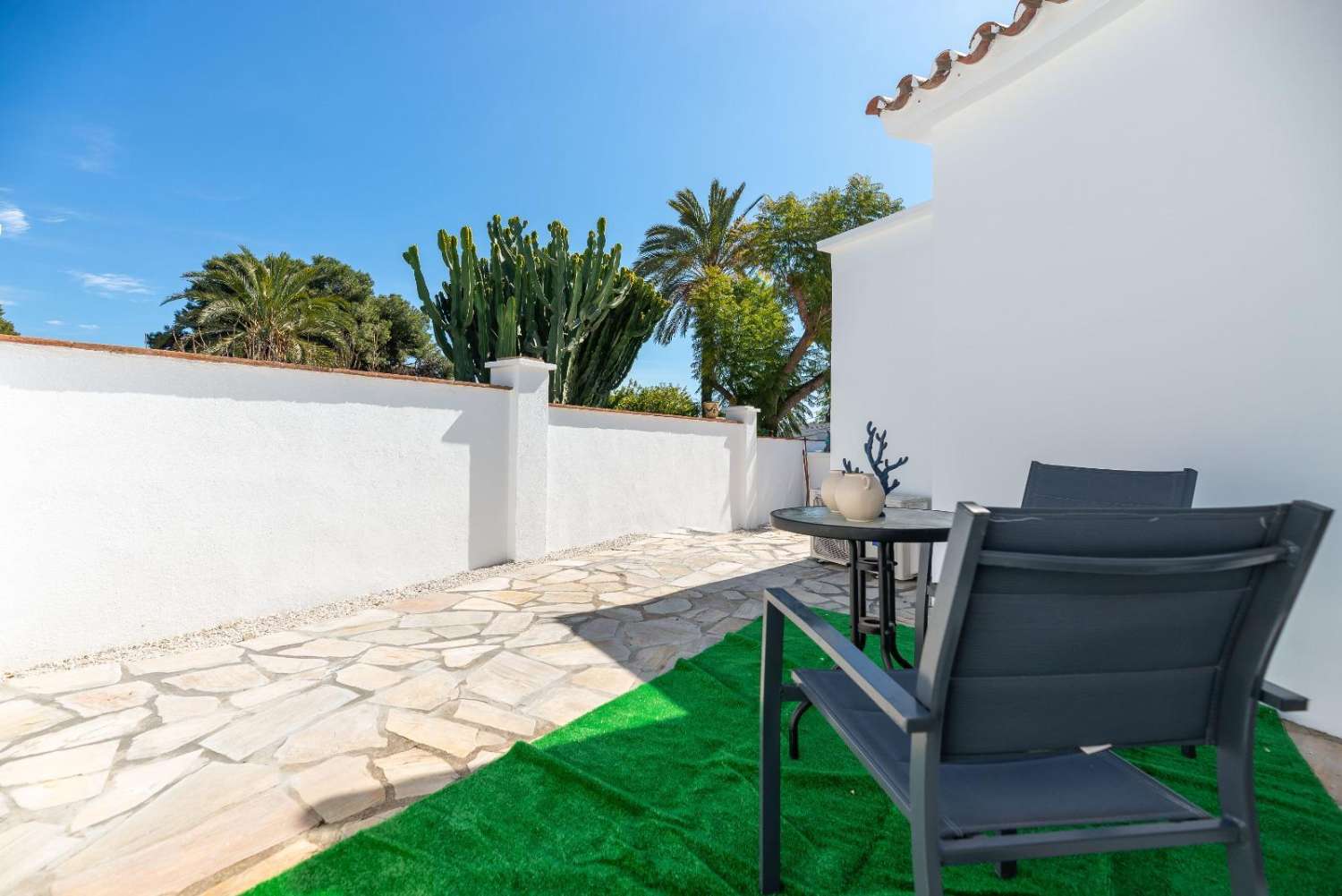 PRACHTIGE VILLA TE KOOP IN NUEVA ANDALUSIË (MARBELLA)