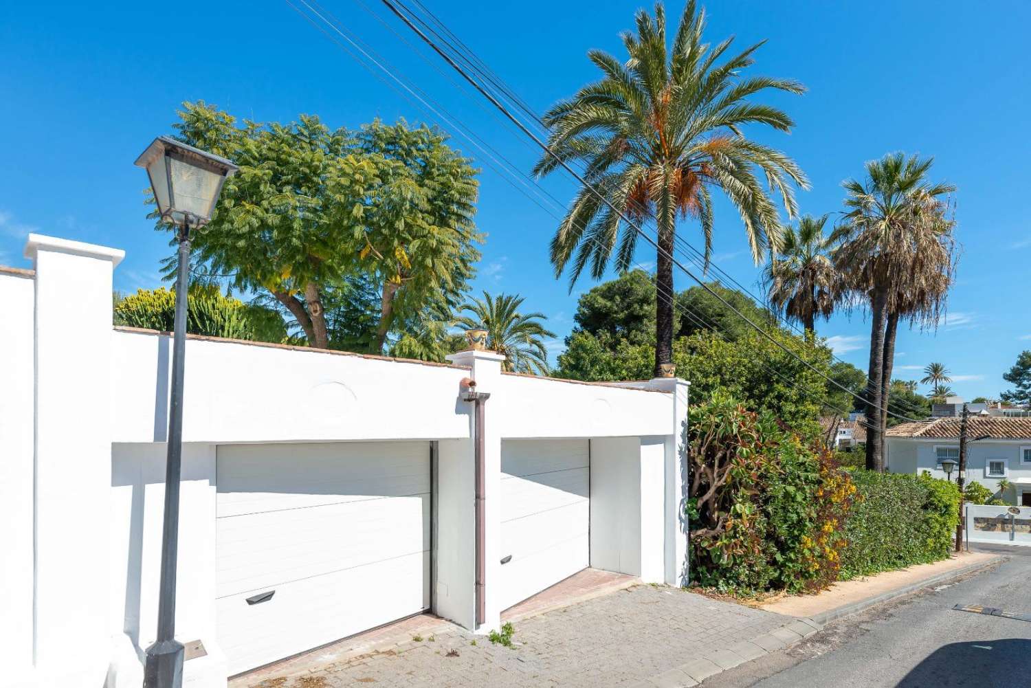 PRACHTIGE VILLA TE KOOP IN NUEVA ANDALUSIË (MARBELLA)