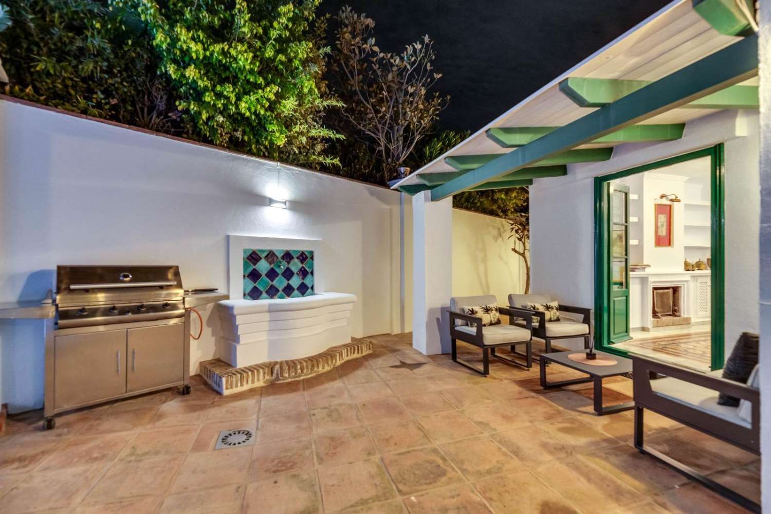 PRACHTIGE VILLA TE KOOP IN NUEVA ANDALUSIË (MARBELLA)