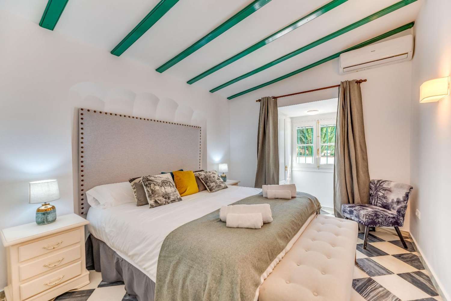 PRACHTIGE VILLA TE KOOP IN NUEVA ANDALUSIË (MARBELLA)