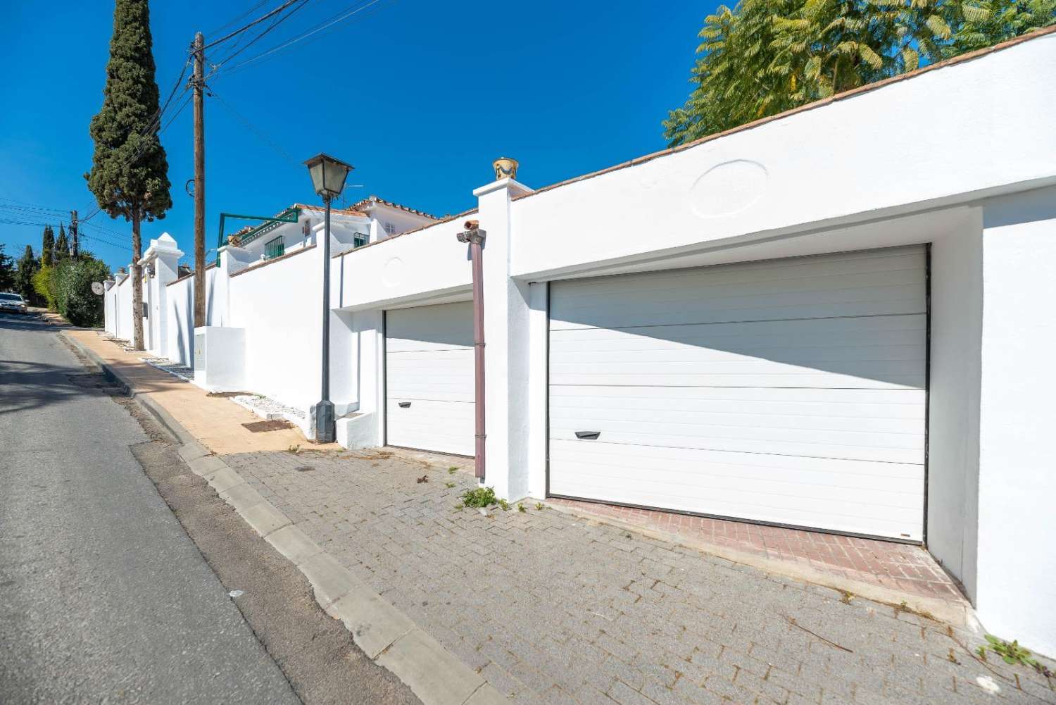 PRACHTIGE VILLA TE KOOP IN NUEVA ANDALUSIË (MARBELLA)